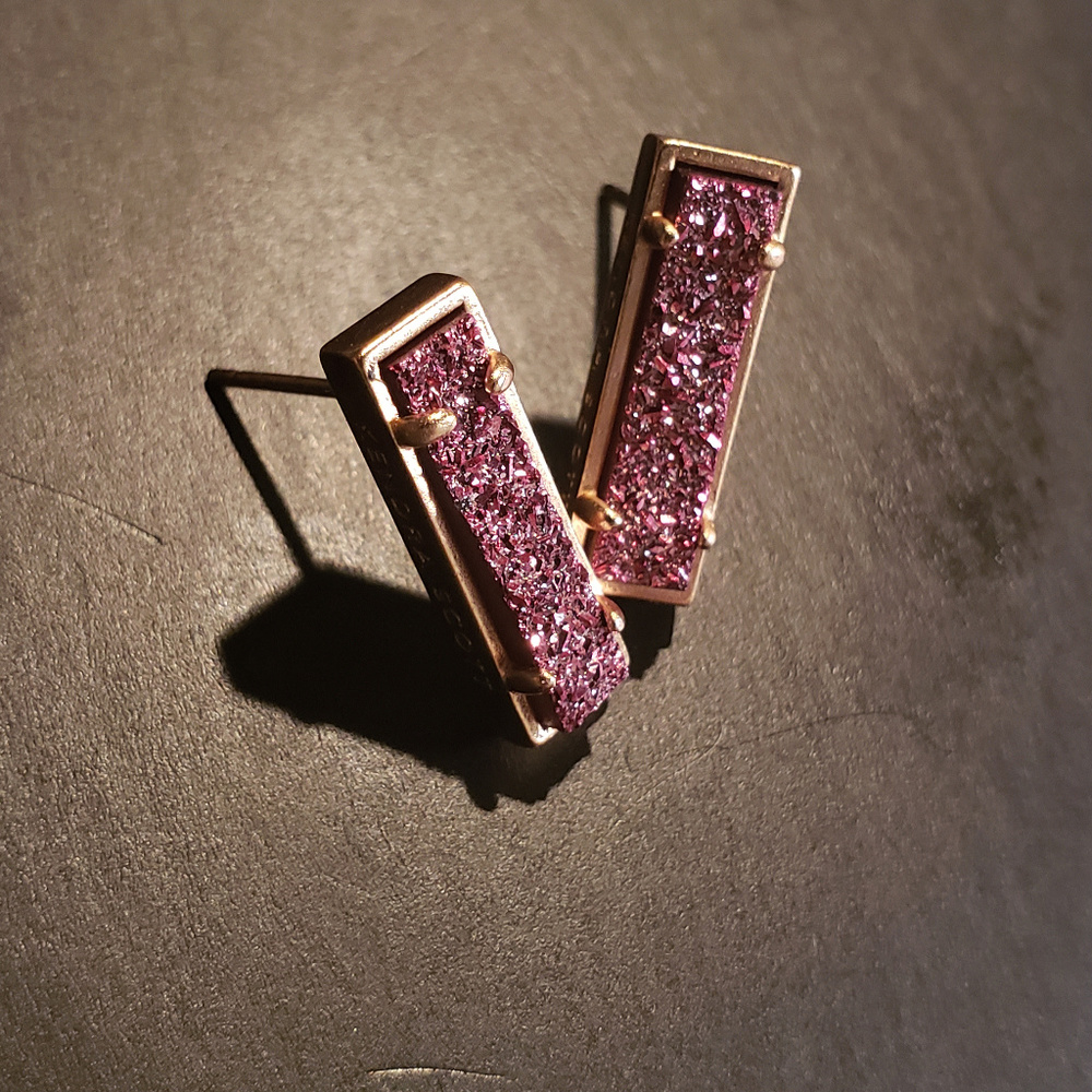 kendra scott lady stud earrings